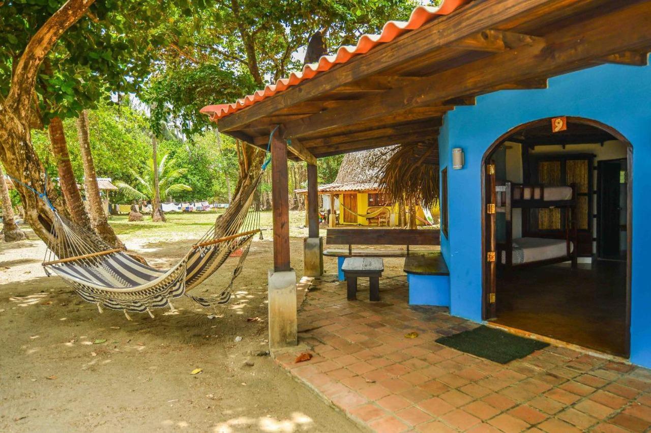 Hotel Oasis & Surf Camp サンタ・カタリナ エクステリア 写真
