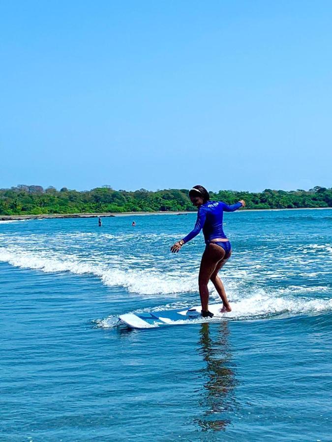 Hotel Oasis & Surf Camp サンタ・カタリナ エクステリア 写真
