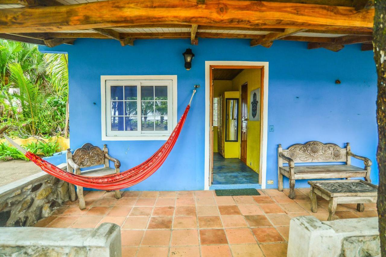 Hotel Oasis & Surf Camp サンタ・カタリナ エクステリア 写真