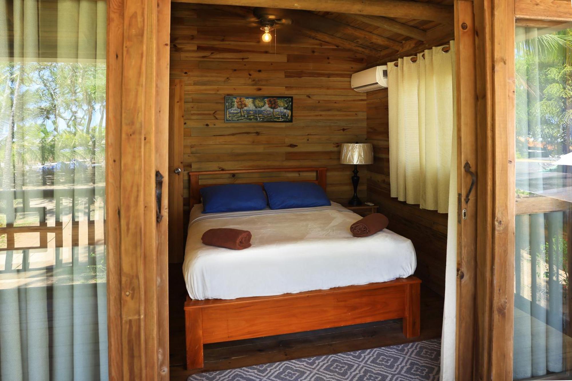 Hotel Oasis & Surf Camp サンタ・カタリナ エクステリア 写真