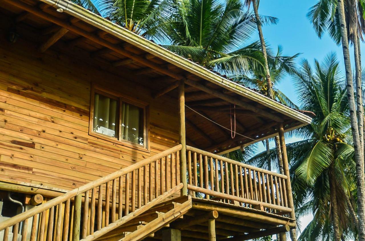 Hotel Oasis & Surf Camp サンタ・カタリナ エクステリア 写真
