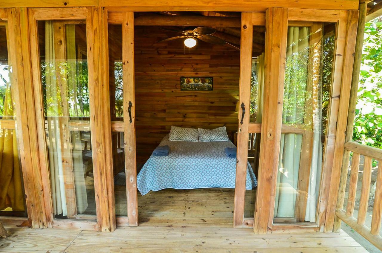 Hotel Oasis & Surf Camp サンタ・カタリナ エクステリア 写真